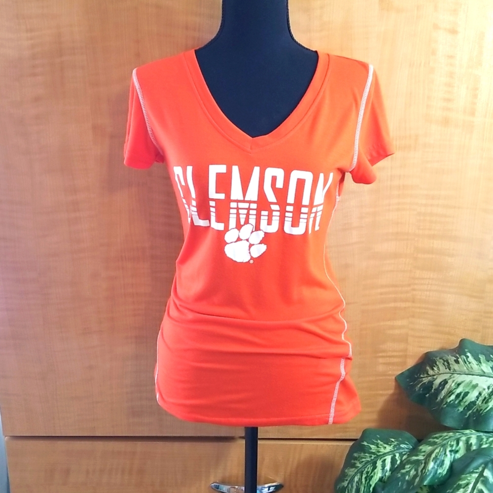Clemson Rivalry Threads v-neckline tshirt size 4/6.